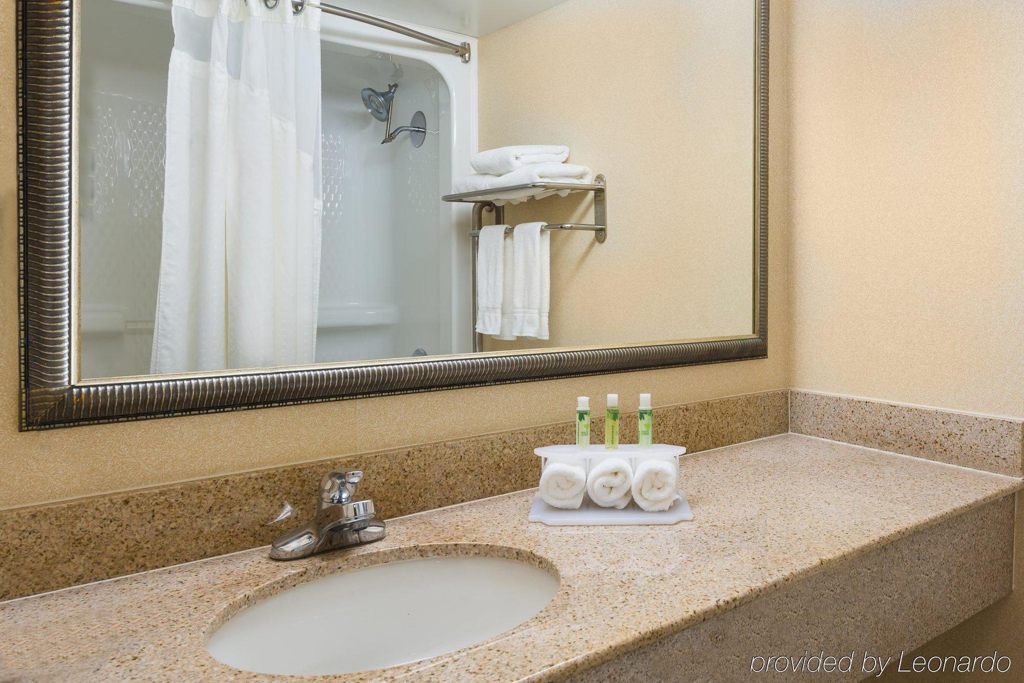 Holiday Inn Express Richmond-Mechanicsville By Ihg Ngoại thất bức ảnh