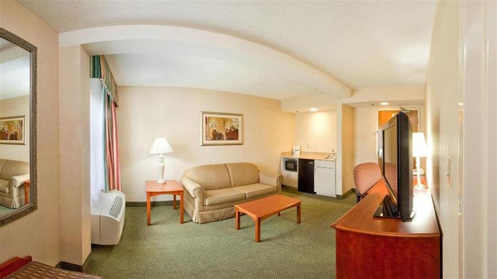 Holiday Inn Express Richmond-Mechanicsville By Ihg Ngoại thất bức ảnh